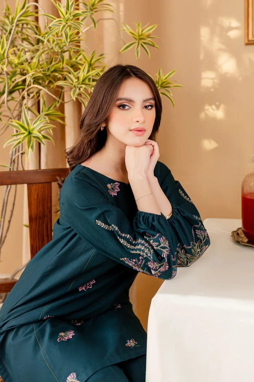 Batik-2PC LAWN EMBROIDERED SHIRT AND EMBROIDERED TROUSER - ESF0002
